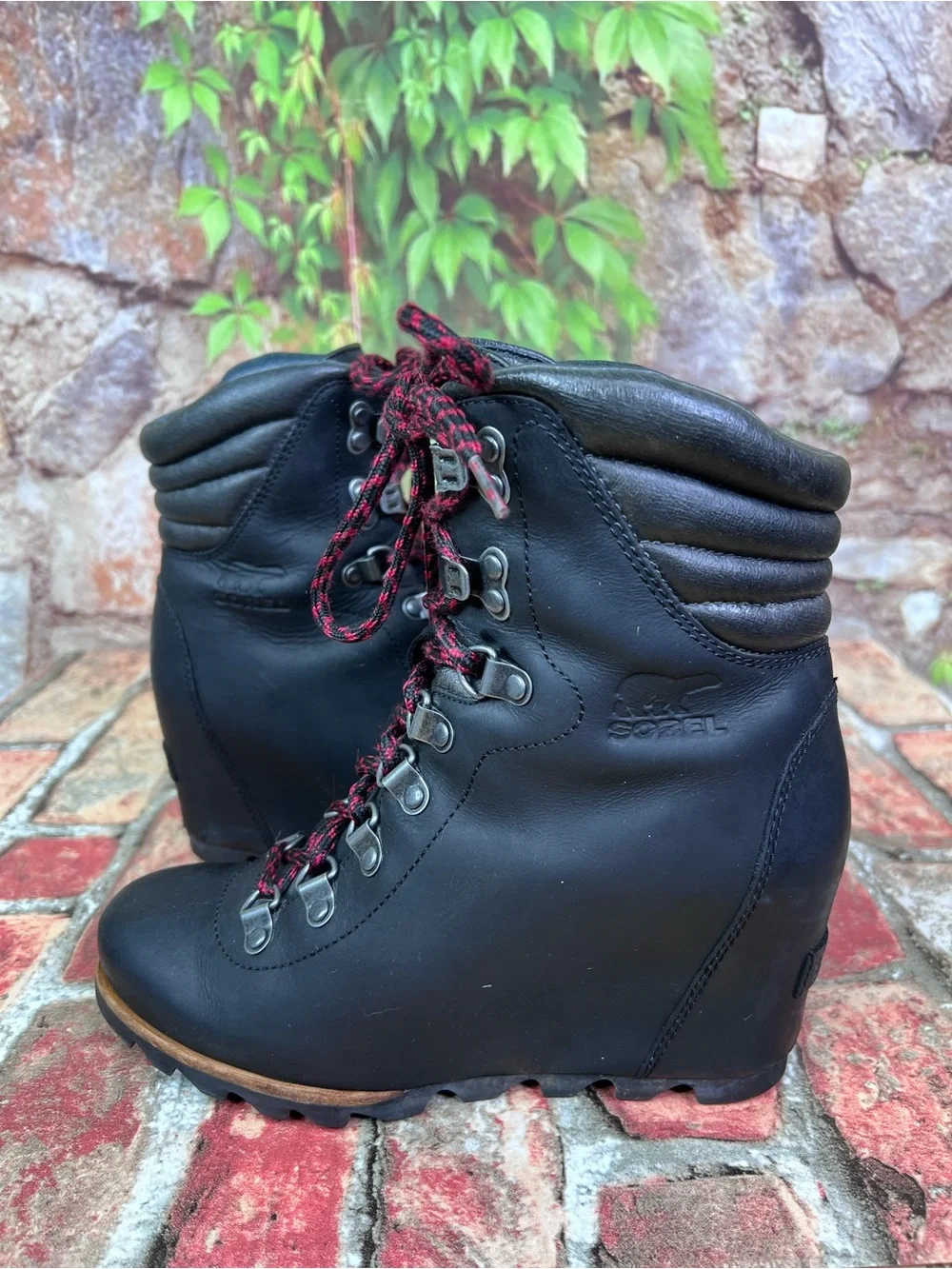SOREL Black Leather Hidden Wedge Lace Up Boots, 7 - Picture 11 of 15